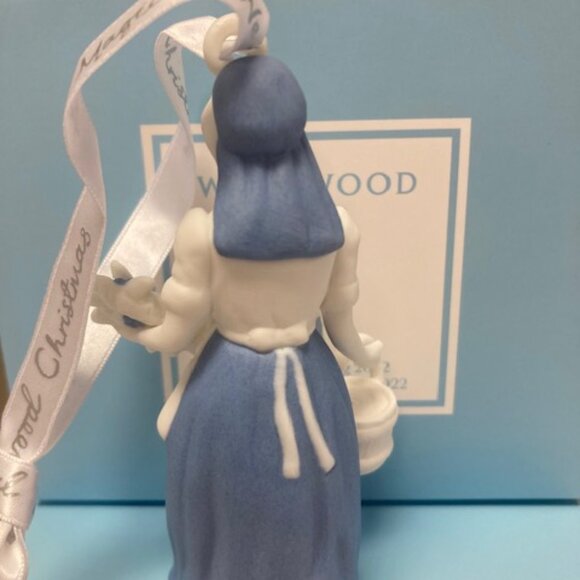 Wedgwood Maids Ornament - Picture 3 of 5